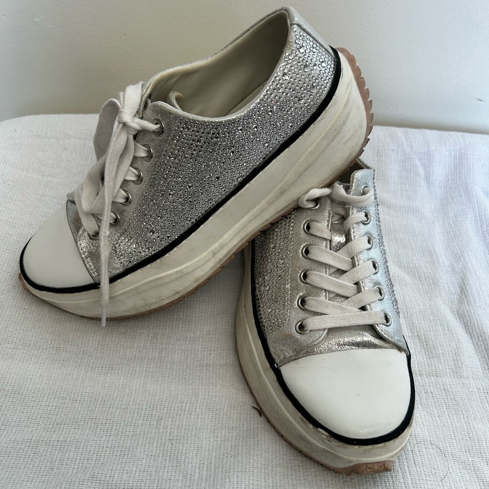 Wild Pair Silver and White Sparkly Sneakers-size 7